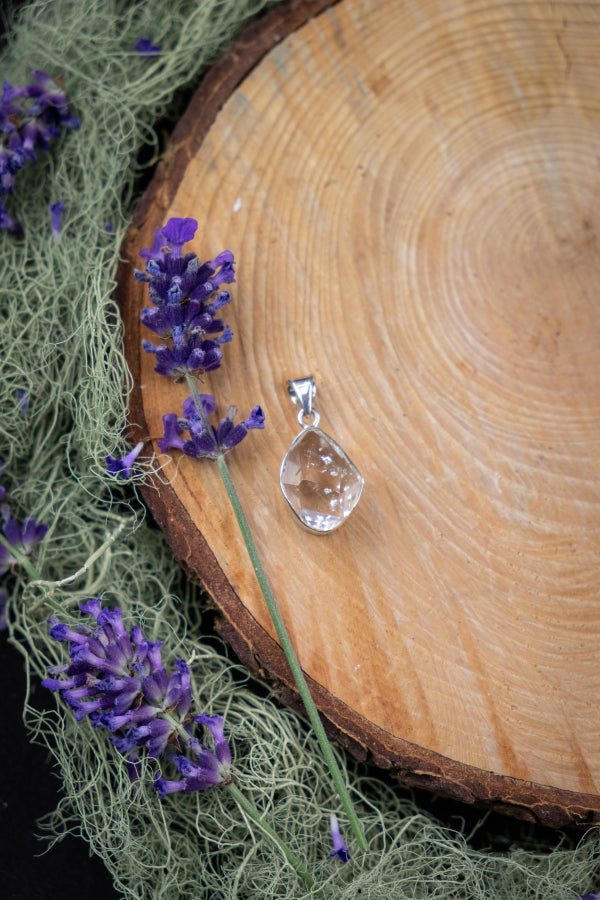 Herkimer Diamond Pendant in Sterling Silver, Clear Quartz Crystal Gem with Exceptional Clarity, High Grade Raw Stone Jewellery