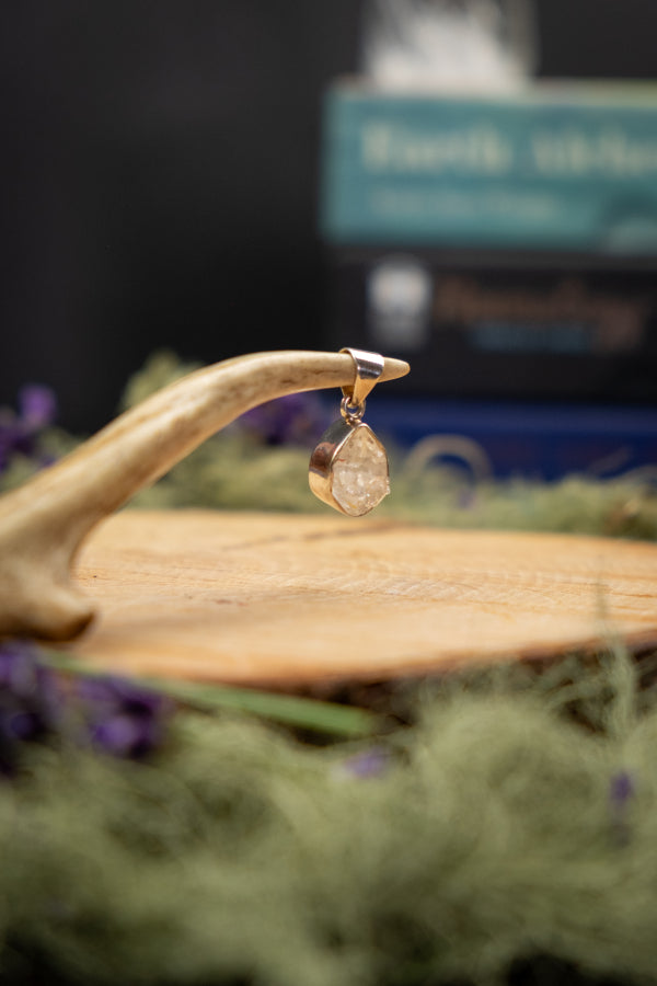 Herkimer Diamond Pendant in Sterling Silver, Clear Quartz Crystal Gem with Exceptional Clarity, High Grade Raw Stone Jewellery