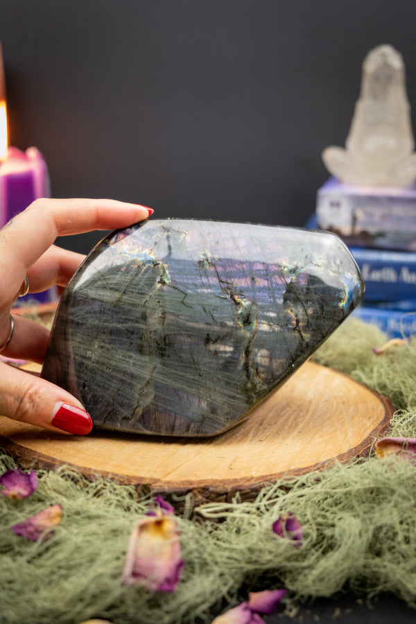 Pink Flash Labradorite Crystal, Gemstone for Intuition, Protection, Divine Feminine Energy, Emotional Healing and Third Eye Awakening