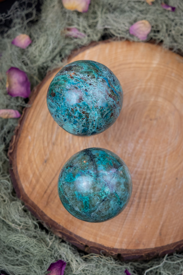 Chrysocolla Crystal Sphere Peru, Healing Stone of Calm, Wisdom and Communication, Throat Chakra Gemstone Sphere
