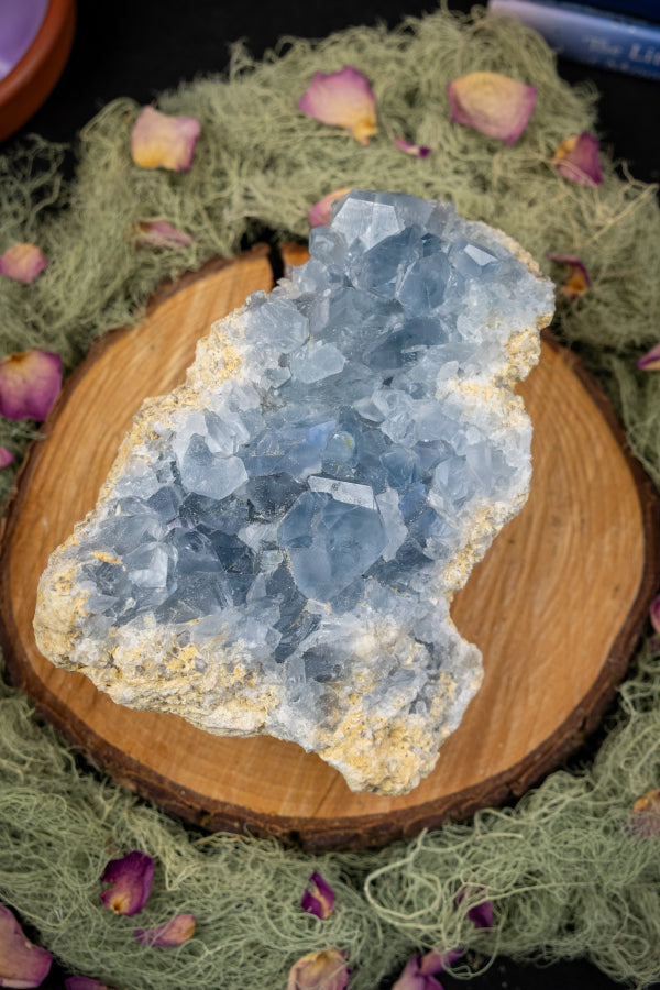 Celestite crystal, Celestite cluster, Crystal for calm, Healing crystal, Crystal for peace, Angel crystal.