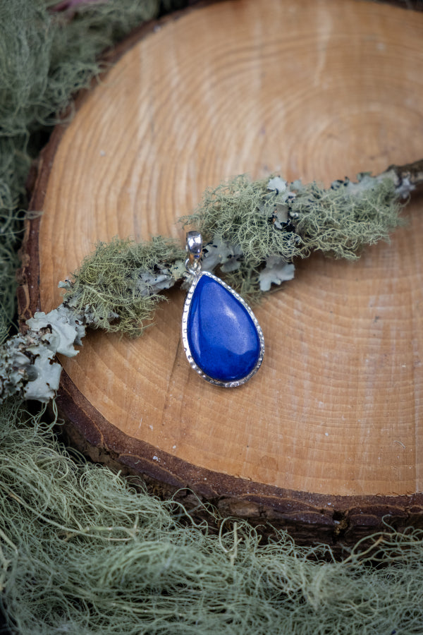 Lapis Lazuli Hammered Silver Pendant, Deep Blue Healing Gemstone Jewellery, Teardrop Crystal Stone Necklace