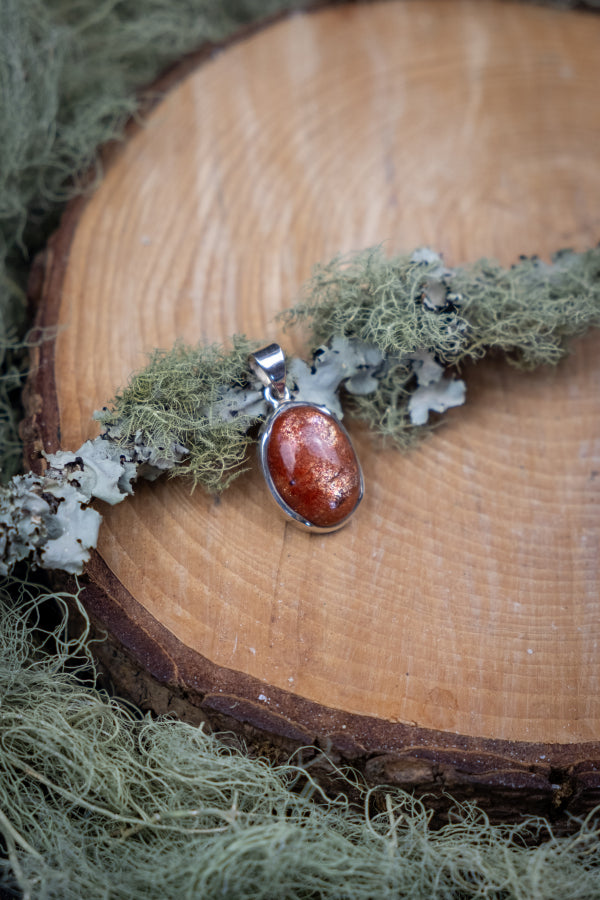 Exceptional Grade Sunstone Silver Pendant, Rainbow Sparkling Gemstone from India, Highest Quality Healing Crystal Jewellery