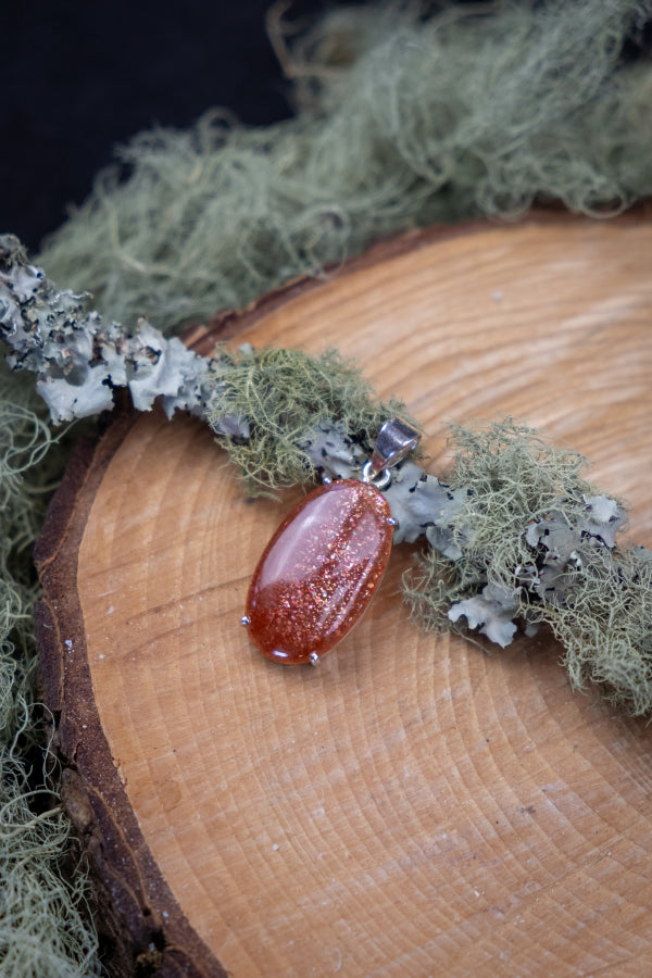 Exceptional Grade Sunstone Silver Pendant, Rainbow Sparkling Gemstone from India, Highest Quality Healing Crystal Jewellery