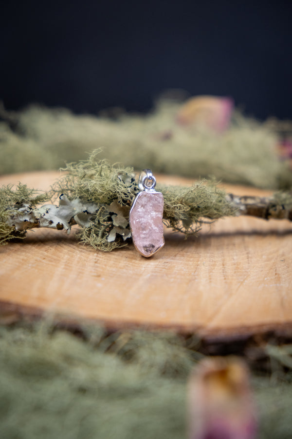 Raw Morganite Silver Pendant, Natural Pink Gemstone Necklace, Healing Crystal Jewellery, Heart Chakra Stone Gift (Copy)