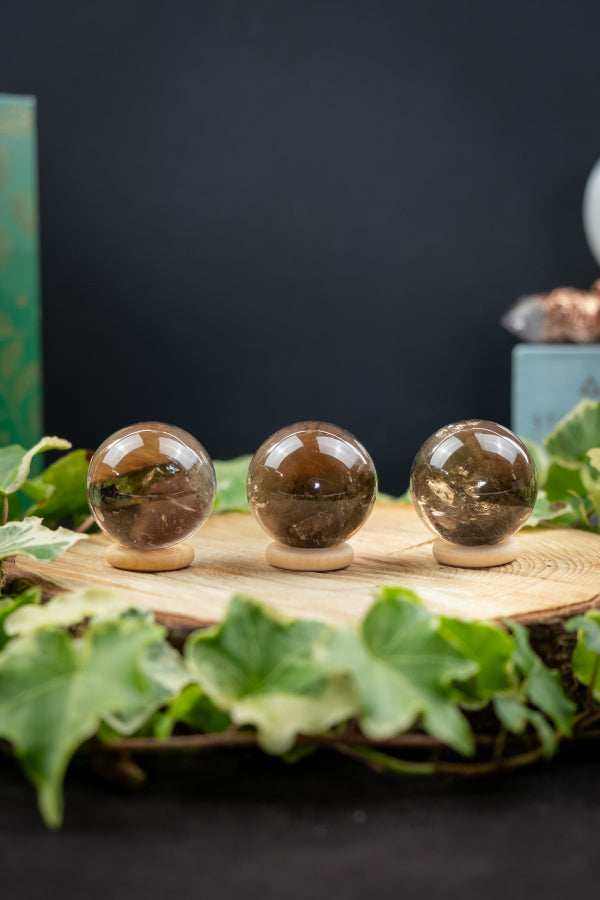 Smokey Quartz Crystal Sphere, Crystal for protection and manifestation, Transmute negativity, Crystal to carry or home, Healing crystal.