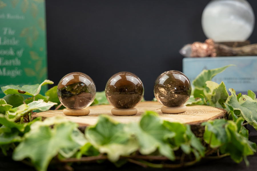Smokey Quartz Crystal Sphere, Crystal for protection and manifestation, Transmute negativity, Crystal to carry or home, Healing crystal.
