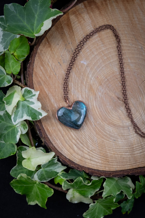 Blue Flash Labradorite Heart Necklace, Copper Crystal Pendant, Healing Gemstone Jewellery, Heart Shaped Stone Necklace