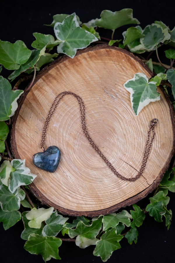 Blue Flash Labradorite Heart Necklace, Copper Crystal Pendant, Healing Gemstone Jewellery, Heart Shaped Stone Necklace