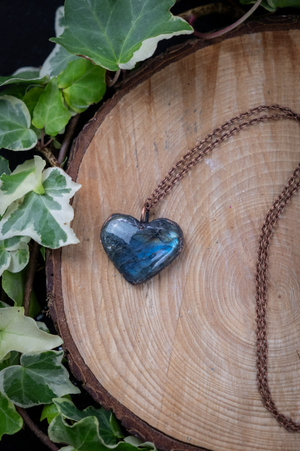 Blue Flash Labradorite Heart Necklace, Copper Crystal Pendant, Healing Gemstone Jewellery, Heart Shaped Stone Necklace