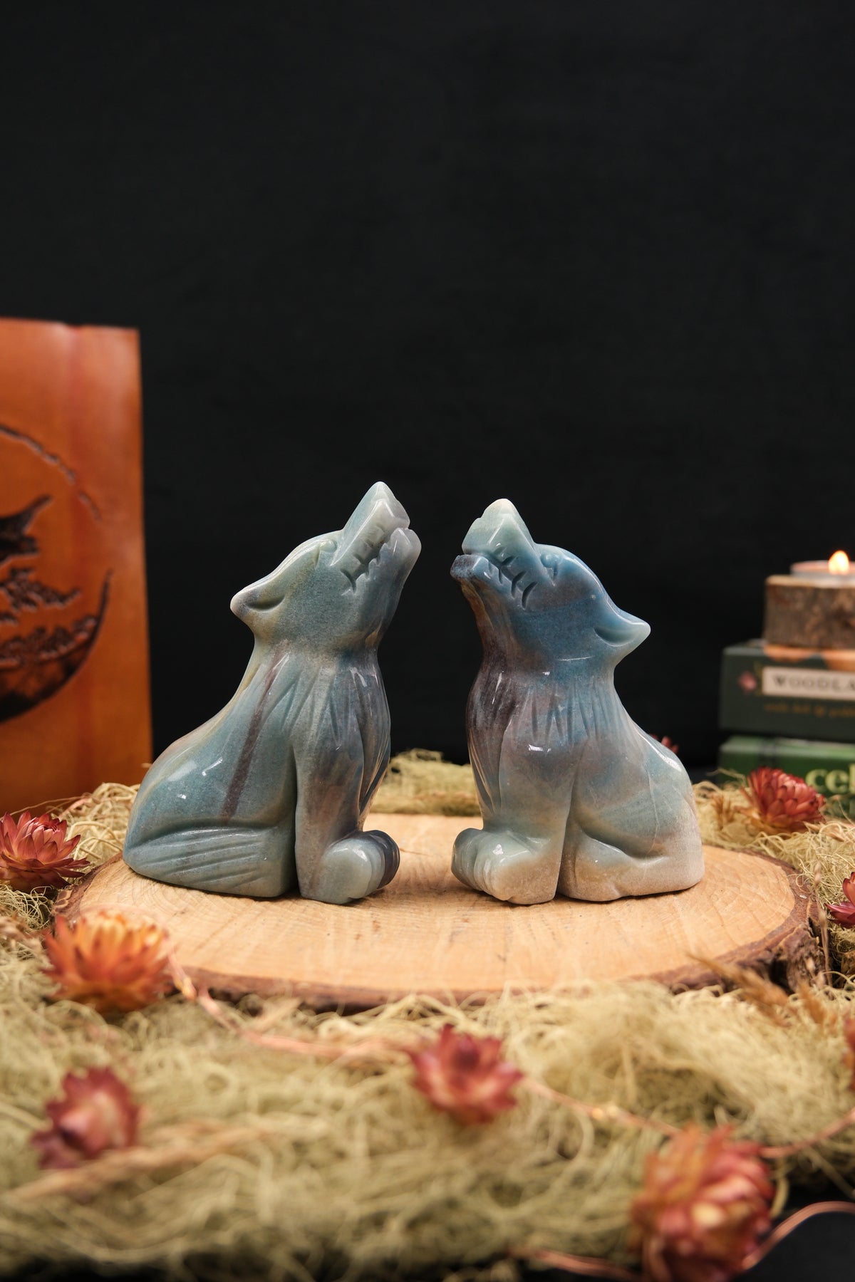 Trolleite Wolf Carving