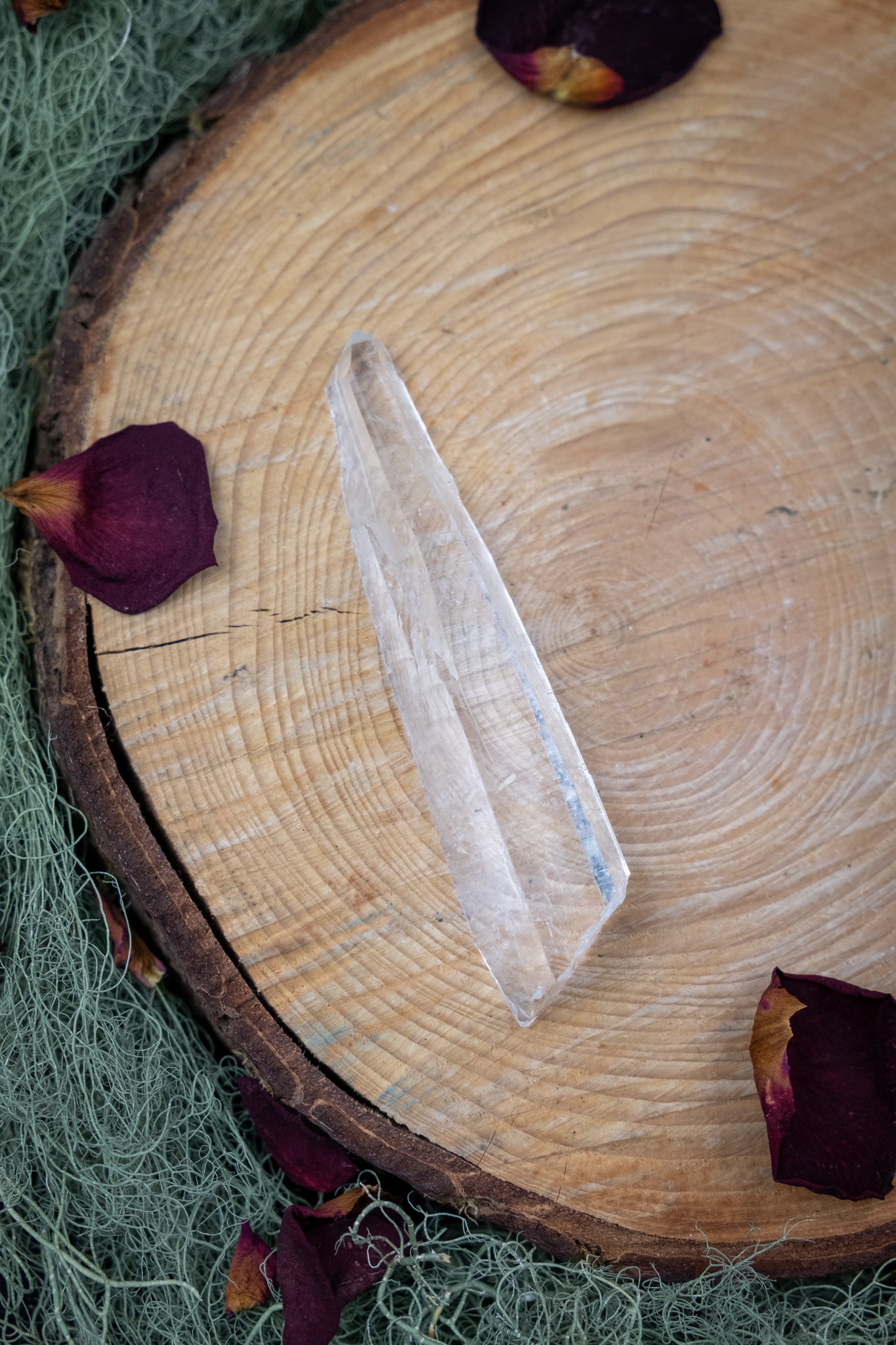 Natural Diamantina Quartz Point, High Grade Brazilian Crystal, Clear Quartz Stone for Energy Amplification and Clarity