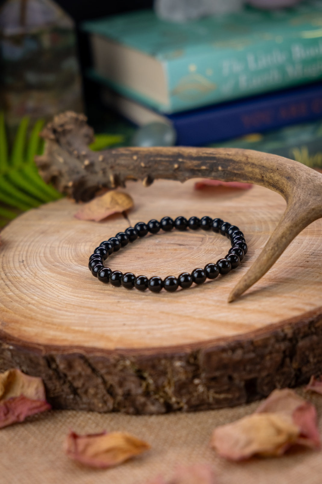 Obsidian crystal bracelet, Cleansing, transformation and protection crystal.