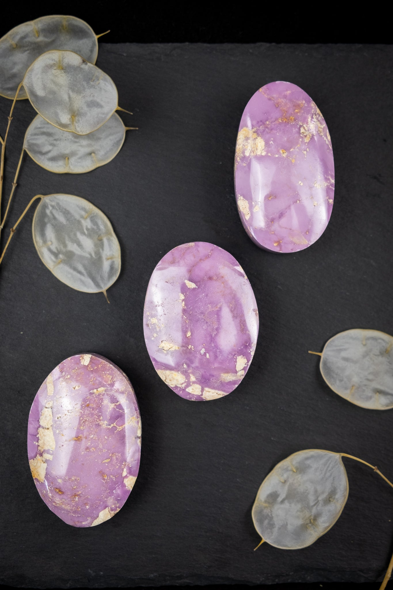 Phosphosiderite Palm Stone