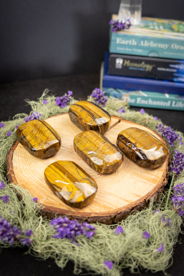 Tiger Eye Palm Stone, Protective Crystal, Courage Gem, Grounding Healing Stone, Confidence and Motivation Talisman, Worry Stone, Meditation