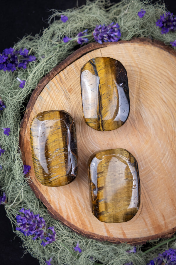 Tiger Eye Palm Stone, Protective Crystal, Courage Gem, Grounding Healing Stone, Confidence and Motivation Talisman, Worry Stone, Meditation