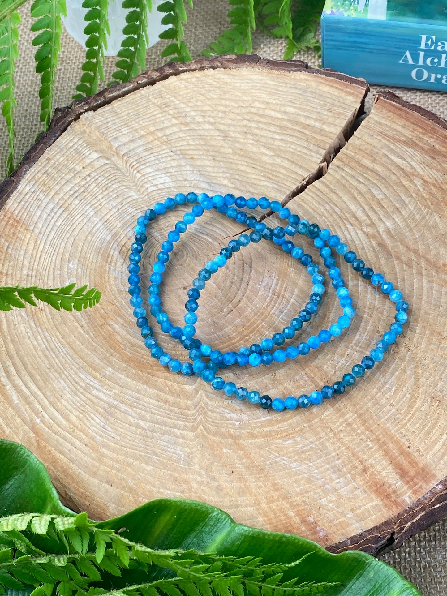Blue Apatite crystal bracelet, 4mm Faceted beads, Boho style, Manifestation crystal, Throat and Third eye chakra, Crystal to achieve desires.