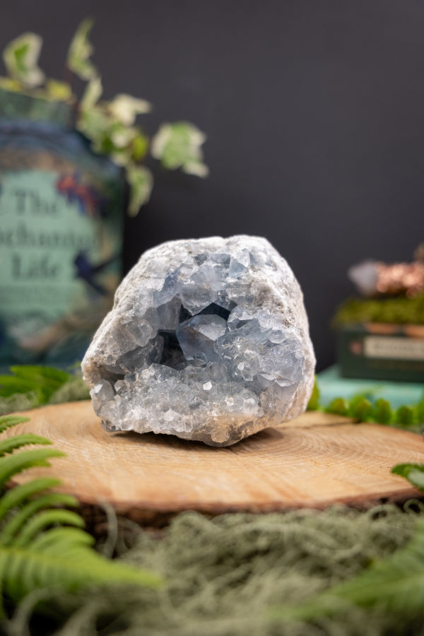 Celestite crystal, Celestite cluster, Small crystal geode, AAA grade, Crystal for calm, Healing crystal, Crystal for peace, Angel crystal.