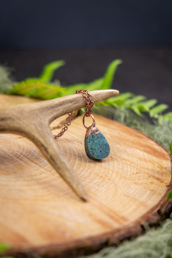 Australian Opal and Copper Pendant, Ethically Sourced Opal Gemstone Necklace, Handmade Crystal Jewellery, Spiritual Healing Stone Gift (Copy)