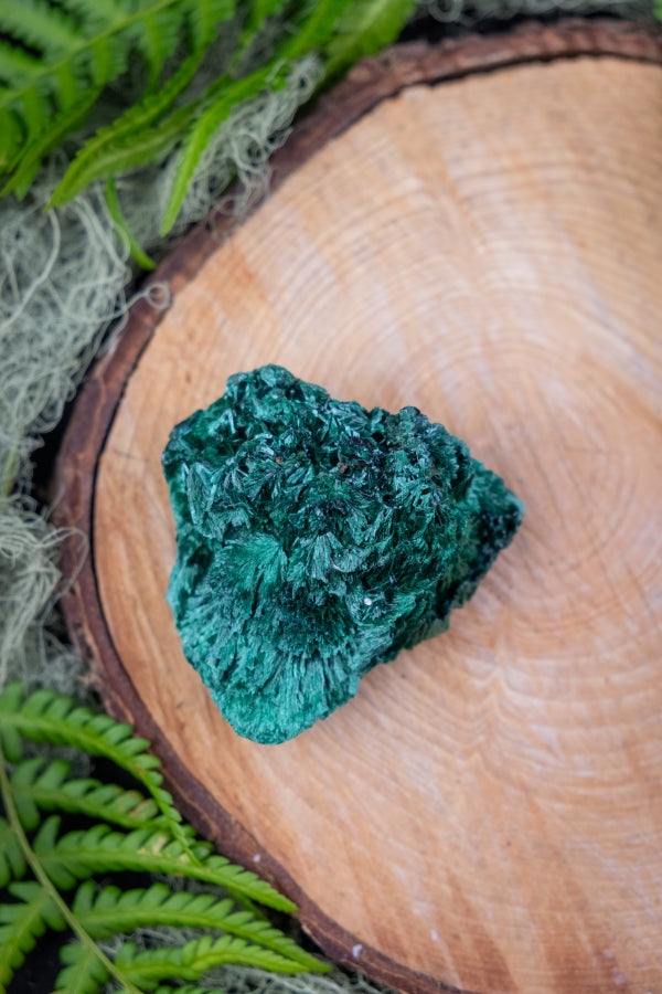 Raw Malachite Crystal, Natural Green Malachite Stone for Heart Healing, Protection and Transformation, Raw Gemstone for Energy Work