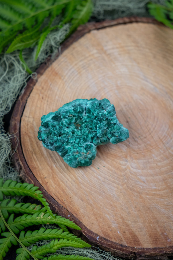 Raw Malachite Crystal, Natural Green Malachite Stone for Heart Healing, Protection and Transformation, Raw Gemstone for Energy Work