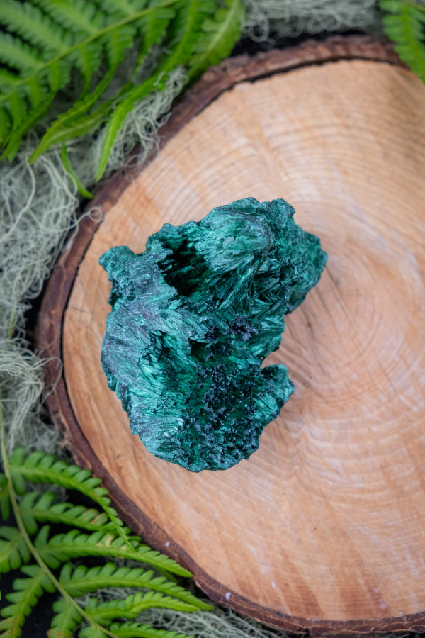 Raw Malachite Crystal, Natural Green Malachite Stone for Heart Healing, Protection and Transformation, Raw Gemstone for Energy Work