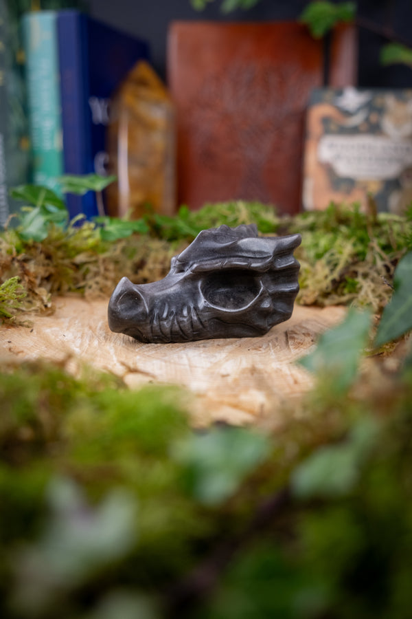 Silver Sheen Obsidian Crystal Dragon, Grounding crystal, Crystal for communication, Shamanic crystal, Protection and reflection.