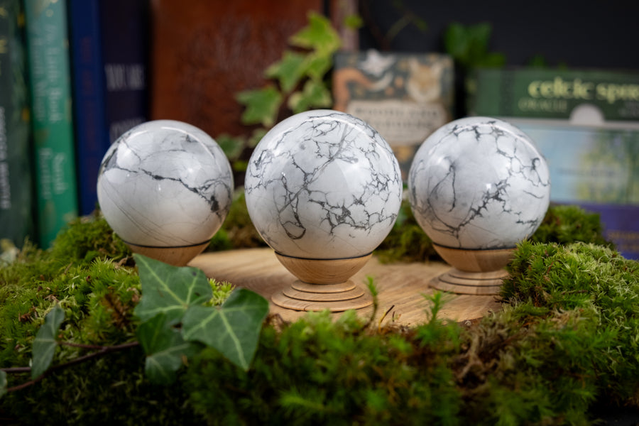 Howlite Crystal Sphere, Calming crystal, Soothing gemstone, Reduce anxiety, Ease tension, Promote peaceful sleep, Absorb negative energy.