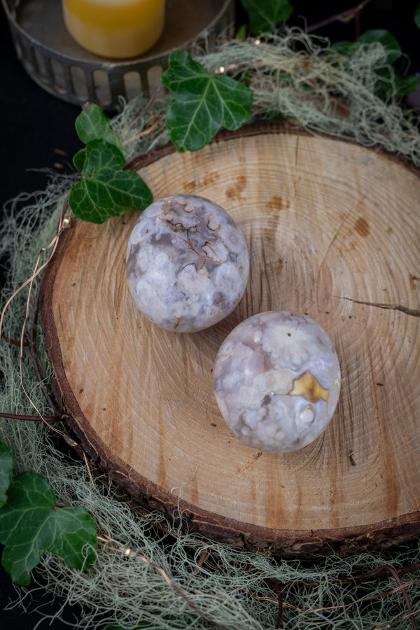 Flower Agate Palm Stone