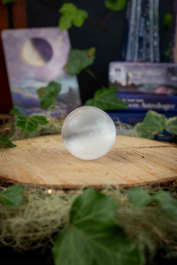 Selenite Crystal Sphere (small) Cleanse your home, work and aura. High vibrational crystal, lift your spirits and your vibration.