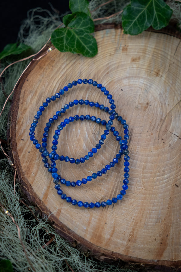 Lapis Lazuli crystal bracelet, Faceted, boho style, Crystal to stimulate psychic abilities & inner vision, Release stress. Throat chakra.