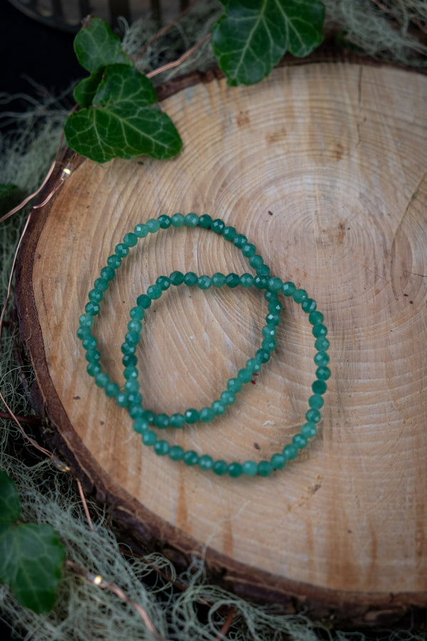 Green Aventurine crystal bracelet, Faceted beads, Boho style, Manifestation crystal, Heart chakra, Crystal for confidence and happiness.