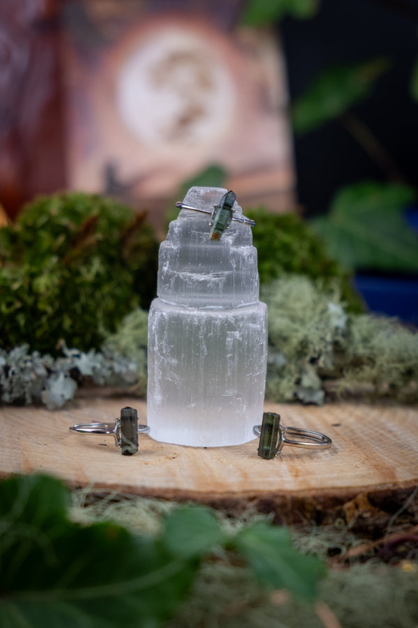 Selenite Mini Tower, High Vibration Crystal, Cleansing & Charging, Crown Chakra, Energy Clearing, Spiritual Protection, Meditation Stone