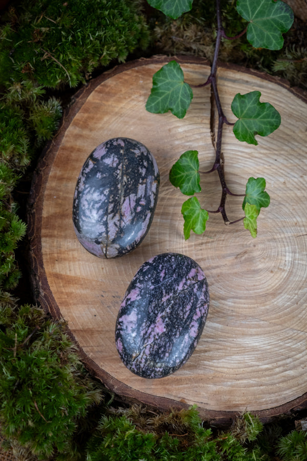 Rhodonite Palm Stone, Emotional Healing, Heart Chakra, Self-Love, Forgiveness, Crystal Energy