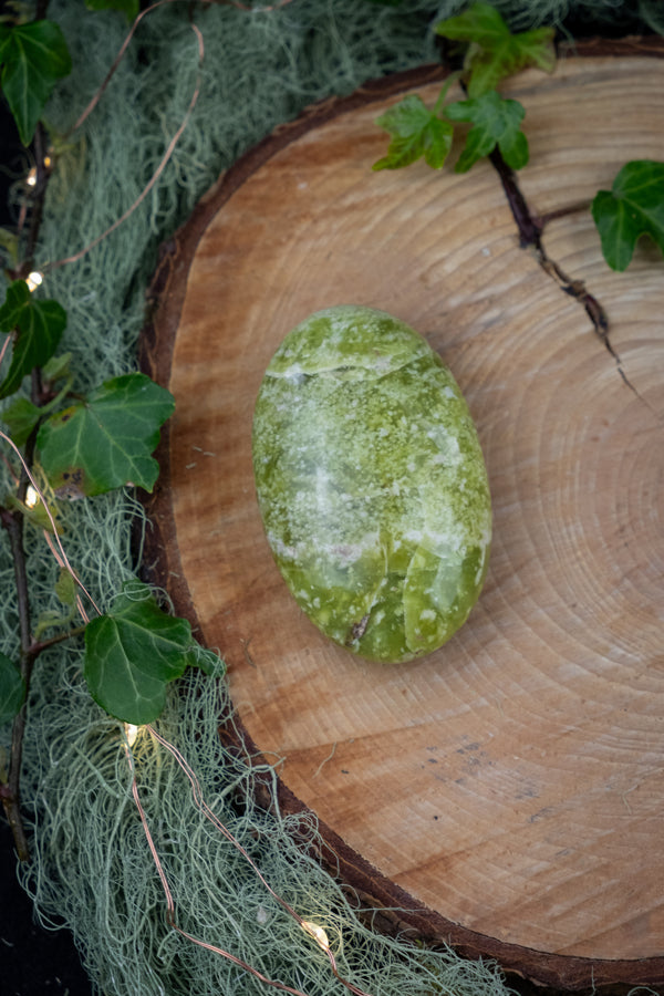 Serpentine Palm Stone, Serpentine Crystal, Polished Green Healing Gem, Serpentine Worry Stone, Kundalini Activation Stone
