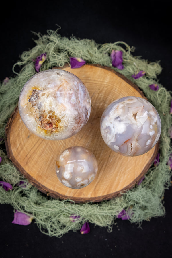 Flower Agate Sphere for Growth, Self-Worth and Emotional Healing, Nurturing Crystal Gemstone Ball for Heart Chakra and New Beginnings