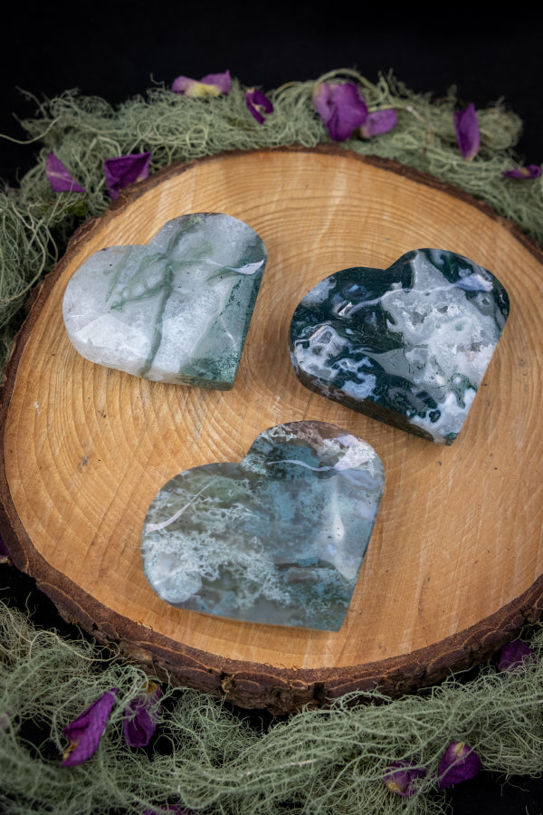 Moss Agate crystal heart, Drusy agate, Grounding crystal, Gaia energy crystal, Gift for her, Gift for crystal lover, Gift for nature lover