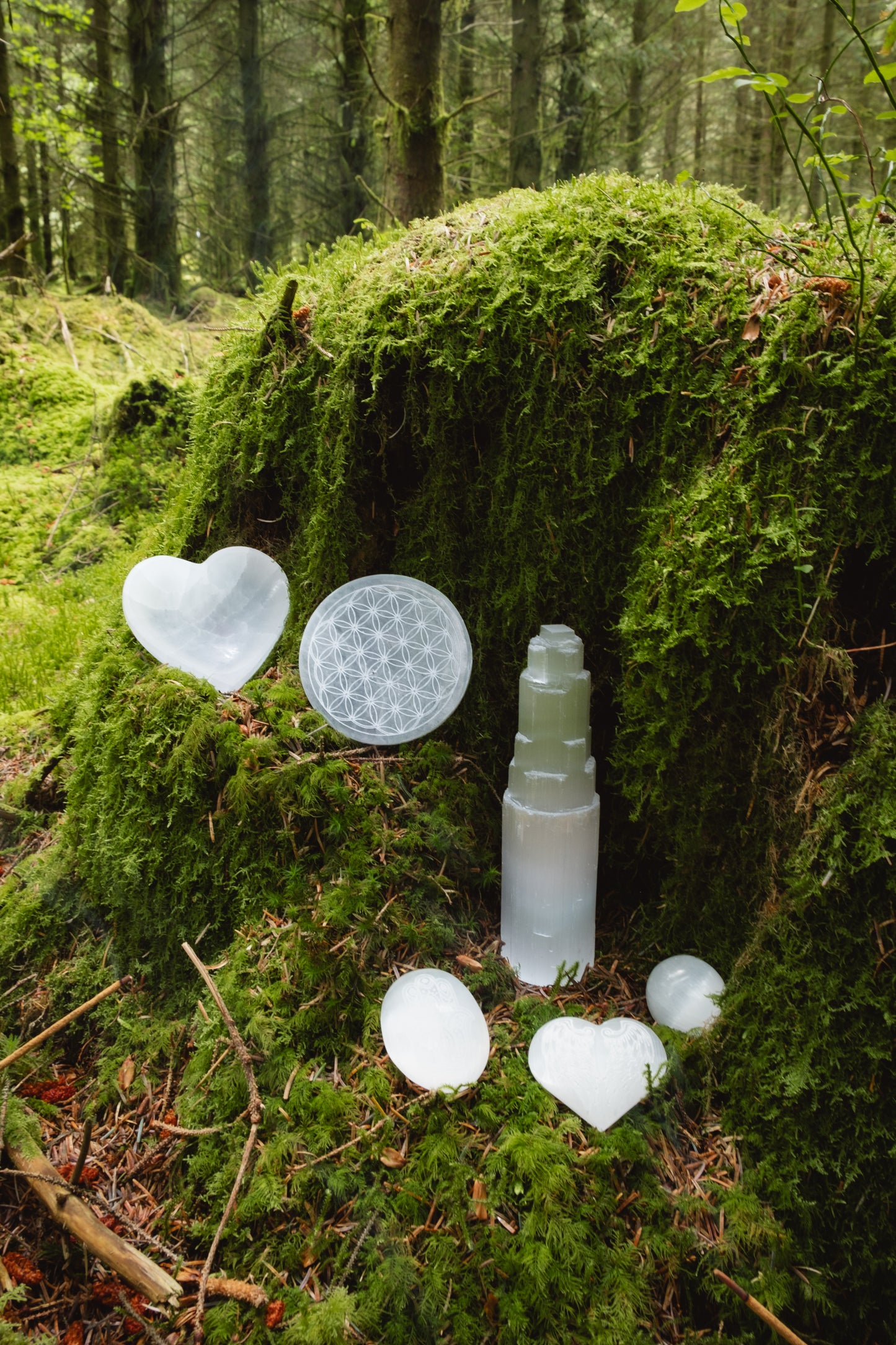 Selenite Crystal Heart, Etched with Angel Wings, Crystal to purify, Cleansing, Crystal for connection, Sacred Symbol, Angels