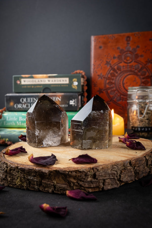Smokey Quartz crystal points, Crystal for protection and manifestation, Transmute negativity, Crystal to carry or home, Healing crystal.