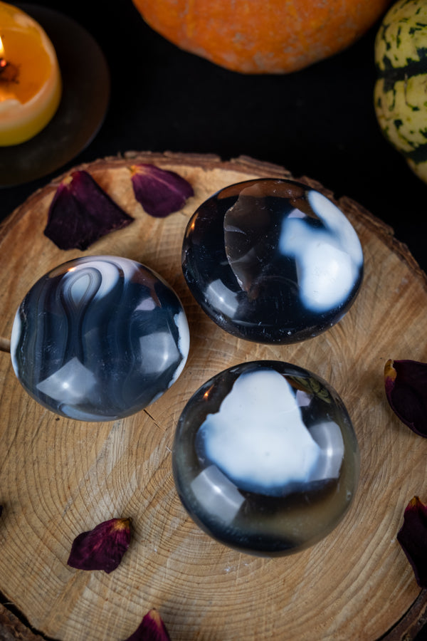 Orca Agate Palm Stone, Ocean crystal, crystal for healing, gemstone for forgiveness, communication crystal, throat chakra, Sea lover gift
