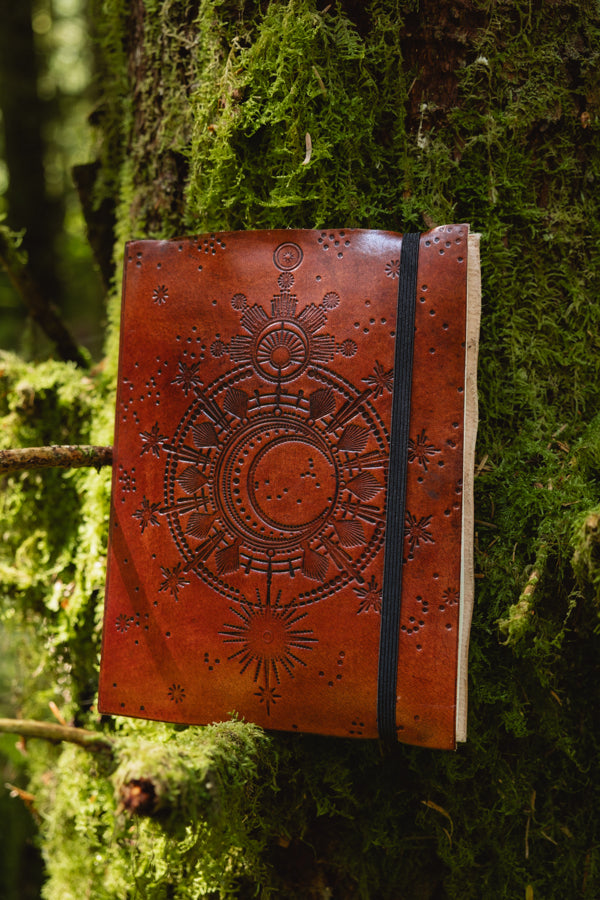 Moon Leather journal, handmade journal, Sun and Moon notebook, Vegetable Tanned Leather Notebook, Writers gift, Eco friendly