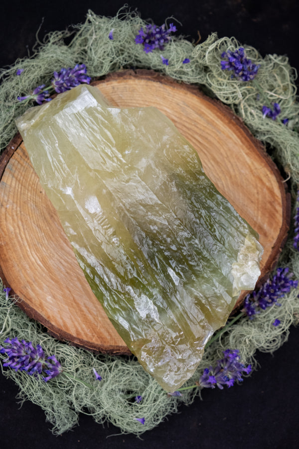 Green Calcite, Heart Healing Stone, Emotional Balance Crystal, Gentle Soothing Gem for Calming Energy and Renewal (Copy)