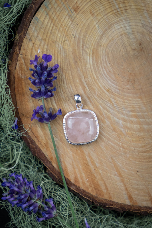 High Grade Rose Quartz Crystal Pendant, Dappled Hammered Silver Setting, Heart Healing Love Gemstone, Calming Crystal Jewellery