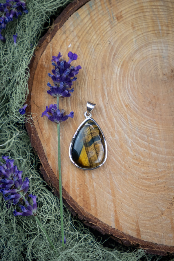 Blue Tigers Eye Pendant, Polished Gemstone Necklace, Soothing Crystal Talisman, Silver Crystal Pendant for Calm Clarity and Protection