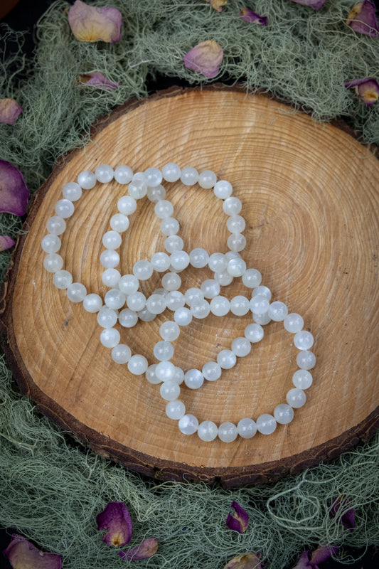 White Moonstone Bracelet 4mm, High Grade Crystal Beads, Flashy Gemstone, Healing Moon Stone Jewellery for Intuition and Feminine Energy