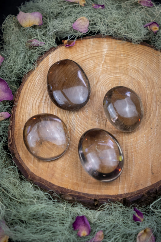 Smokey Quartz crystal galets, Crystal for protection and manifestation, Transmute negativity, Crystal to carry or home, Healing crystal.