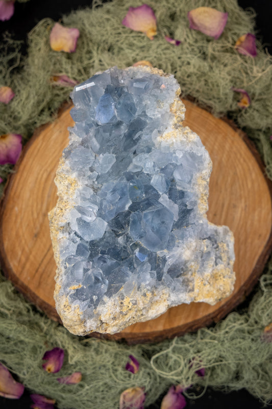 Celestite crystal, Celestite cluster, Crystal for calm, Healing crystal, Crystal for peace, Angel crystal.