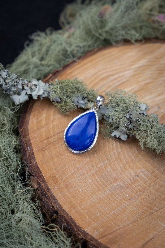 Lapis Lazuli Hammered Silver Pendant, Deep Blue Healing Gemstone Jewellery, Teardrop Crystal Stone Necklace