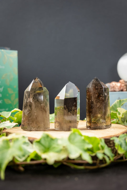 Smokey Quartz crystal points, Crystal for protection and manifestation, Transmute negativity, Crystal to carry or home, Healing crystal.