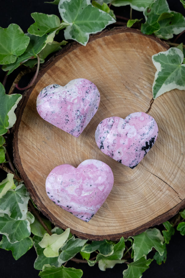 Rhodonite Heart Crystal from Peru, Pale Pink Stone for Heart Healing, Emotional Balance, Love and Compassion Energy
